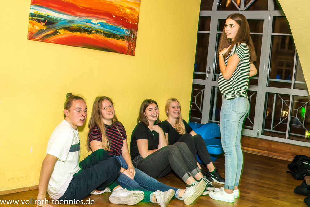 2019 11 09 Tanzparty Jugend 0136